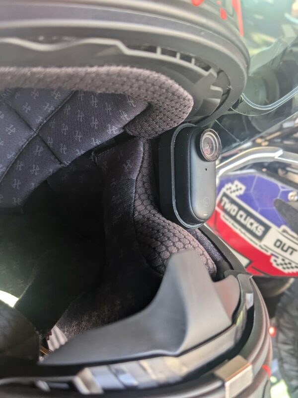 Insta 360 Go - In helmet mount